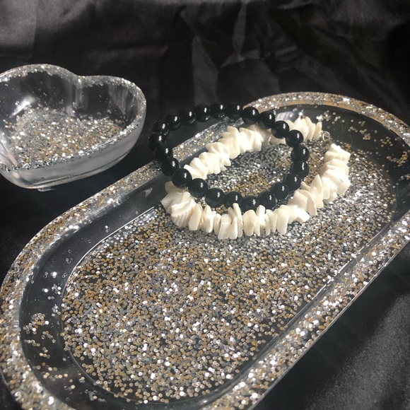 Silver Glitter Glam Tray - DISCOUNTED IMPERFECT - Picture 9 of 13